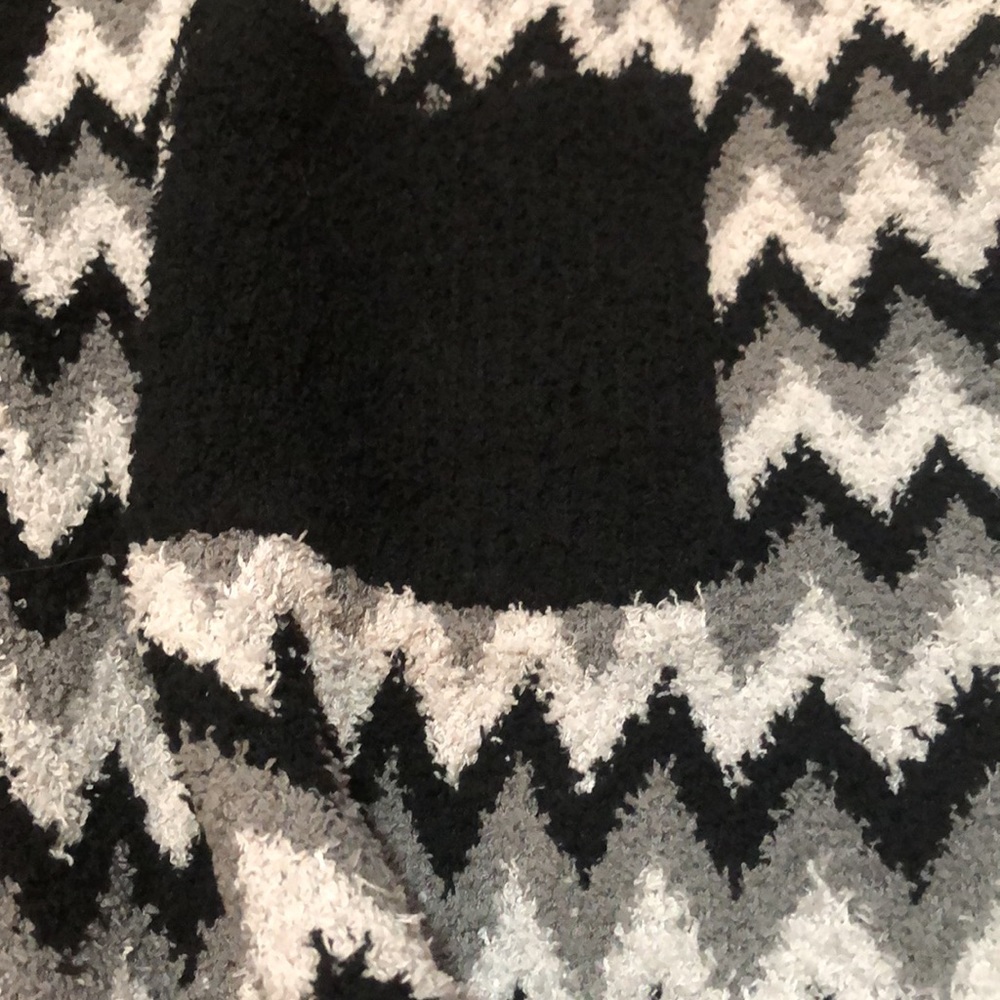 POL Zig Zag Chevron Berber Oversized Cardigan - Picture 5 of 9